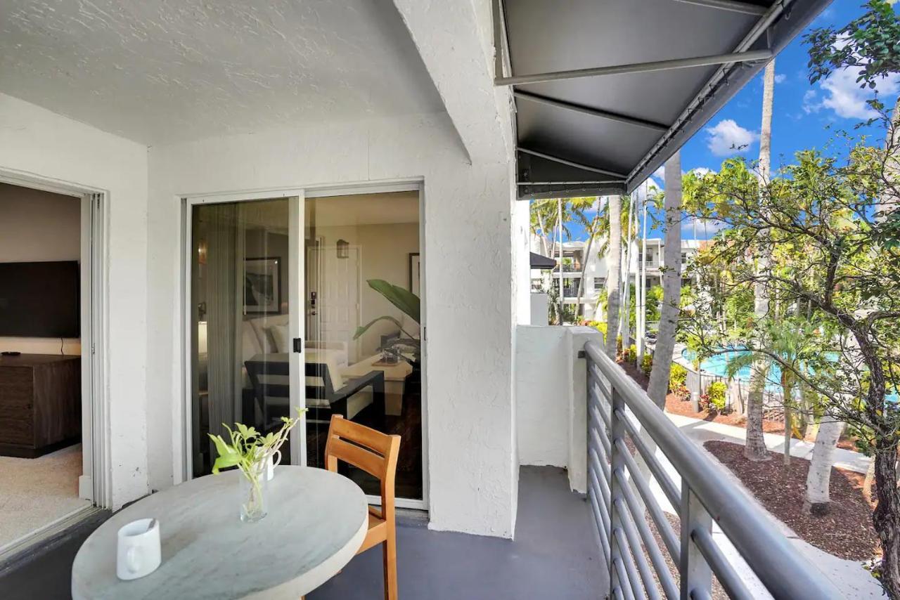 Dharma Home Suites Dania Beach At Sheridan Ocean Club Exterior photo